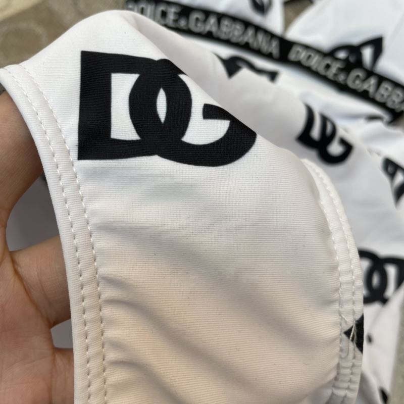 D&G